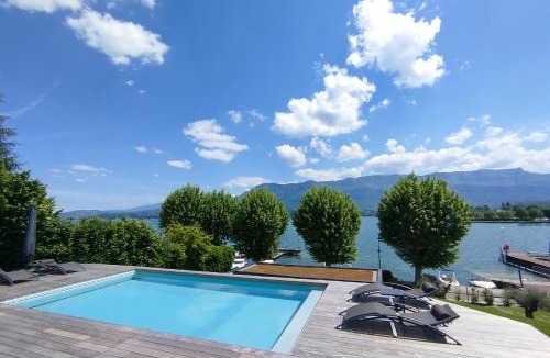 Le Bourget-du-Lac Villa | Villa Piscine chauffée vue et accès lac climatisation