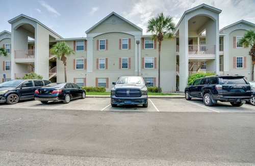 Cape Coral Condo | Walk to Shops & Eats! Cape Coral Extended Escape