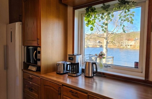 Torpshammar Villa | Waterfront Villa | Private Jetty | Family and Kids friendly | Scenic Views