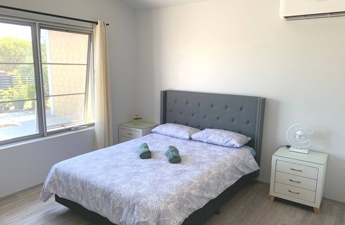 Caversham Bed & Breakfast | West Swan B&B
