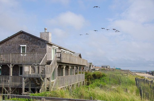 South Nags Head House | Windfall: Oceanfront, Great Views, Close to Pier