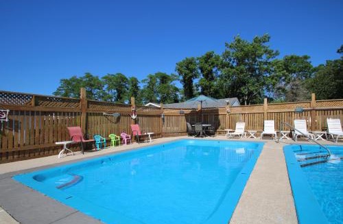 West Yarmouth Hotel | Windrift Motel