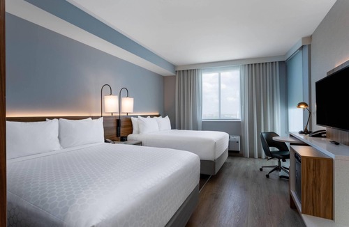 Miami Springs Hotel | Wyndham Garden Miami International Airport