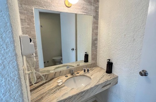 Peninsula Hotel | ZAG Coliving