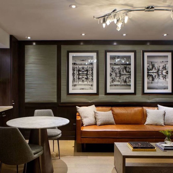 Deluxe King Room at The Muse New York