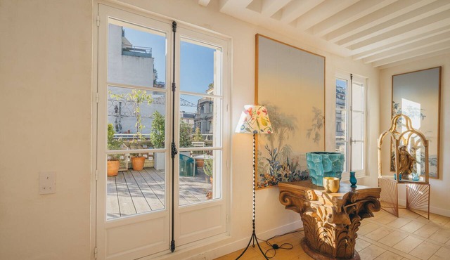 2 storey luxury penthouse with large terrace but no elevator