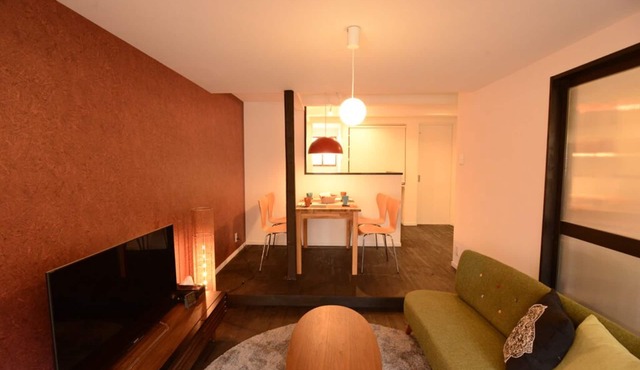 A charming cluster of 5 renovated trad modern houses, Max 30 ppl, "Uan/Hana"