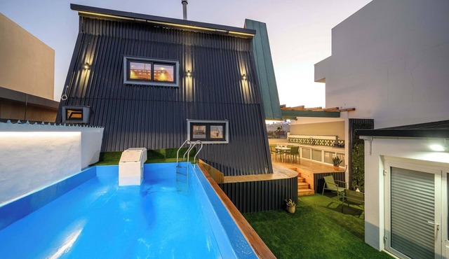 A-Home Villa, Private Pool & Jetted Tub Oasis