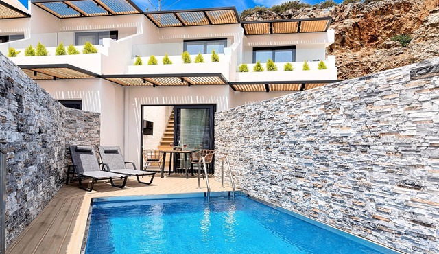 Aelia Suite Private Pool
