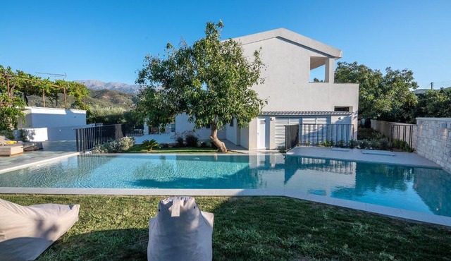 Alyona Villas - Villa Lona