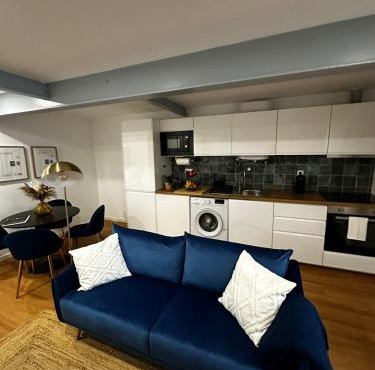 Amadora Flat 1
