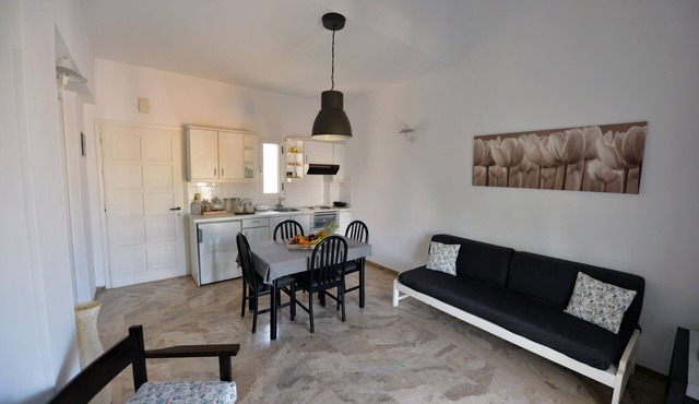 Anna Apartment II 50 meters from the sea