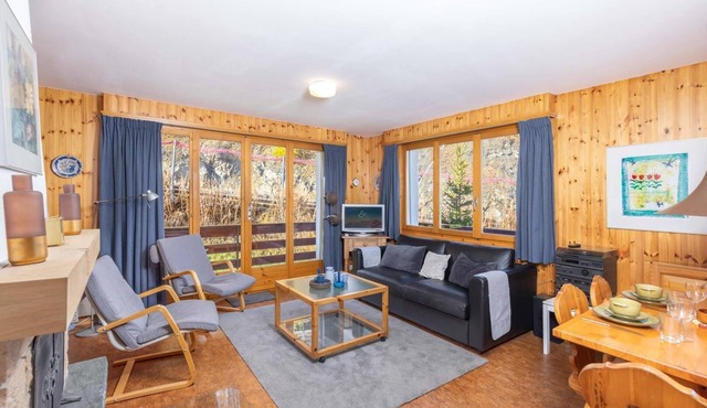 App Les Lupins 16 - Two Bedroom Apartment, Sleeps 4