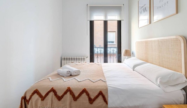 Apt. 1BR w/balcony Chamartín by CH