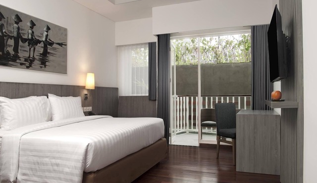 AUM Canggu Beach Resort with Rooftop Swimming Pool, Stunning Location