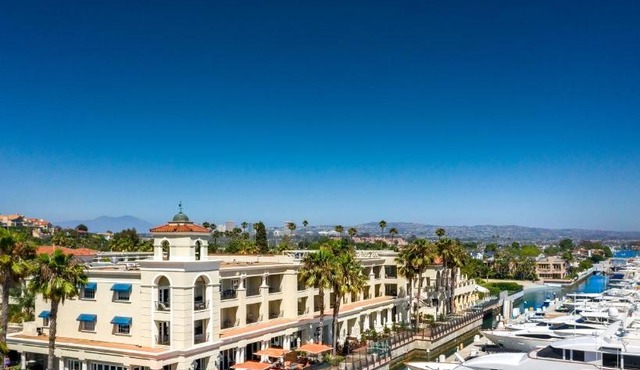 Balboa Bay Resort