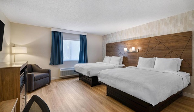 Baldwin Inn & Suites, SureStay Collection by Best Western