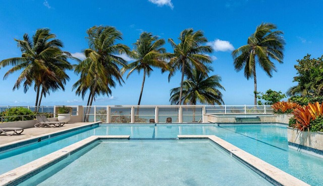 Beachfront 7th floor unit with amazing views
