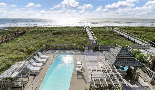 Beachfront Home with Elevator & Pool. Sleeps 24!
