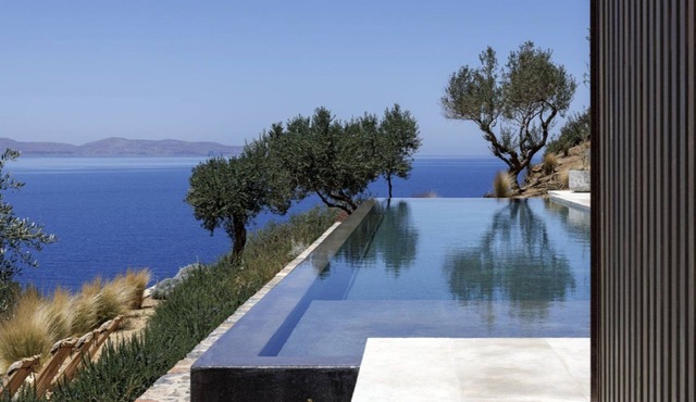 Beachfront Villa Myrelia, Divine Sea Views, Private Infinity Pool, Furnished.