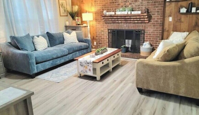 Beautiful Cottage! 2.5m from I-95,13m to FtBragg