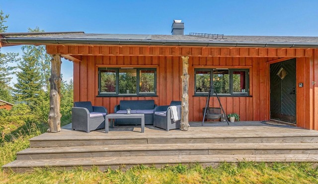 Beautiful home in Svarstad with WiFi