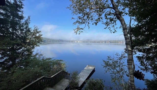 Beautiful Lakefront home - perfect getaway for every season!