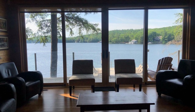 Beautiful Muskoka Cottage on Lake Rosseau