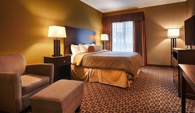 Best Western Plus Chalmette Hotel