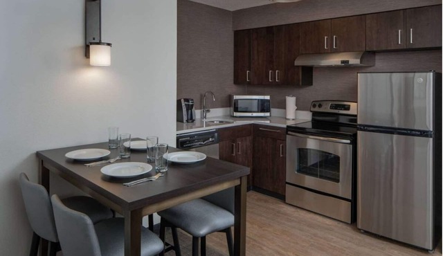 Better Choice for your Vacation! 3 Modern Units, Close to Stringfellow Park