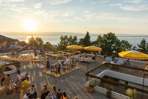 Côté Lac Hostel Evian