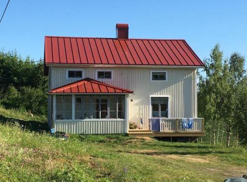 Charming 19th Century Timber Frame House in High Coast Area