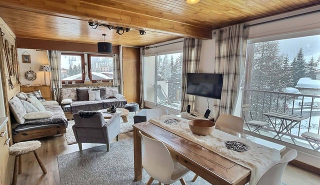 Charming renovated apartment with Wifi in Val d'Isère for 4 people