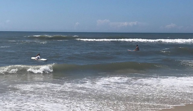 Charming studio in lovely Emerald Isle with beach access
