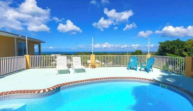 Cheerful Home with Gorgeous Ocean Views and Pool