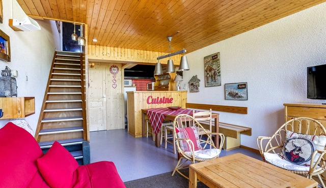 Comfortable 2 rooms, 7 pers. Arc 1600, parking & WiFi, near slopes