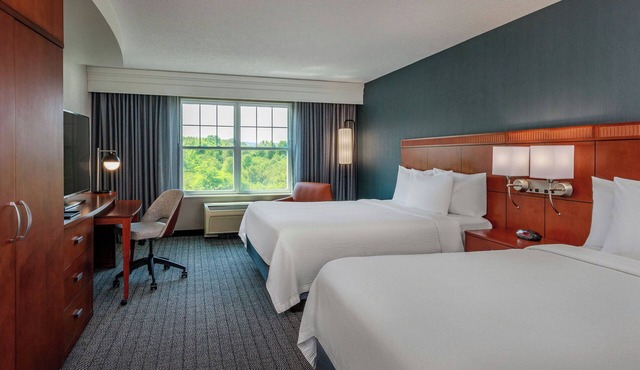 Courtyard by Marriott Hadley Amherst