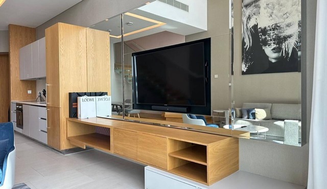 Cozy 1-bedroom hotel suites in a luxury hotel with over 20 lifestyle amenities