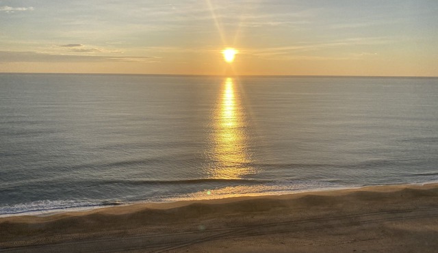 DIRECT OCEANFRONT VIEW CALL HOST NOW FOR DISCOUNTS FOR AUG SEPT OCT FREE LINENS