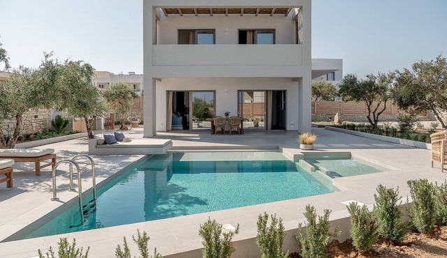 Elegant Chania Villa | Villa Gohan | 3 Bedrooms | Private Outdoor Pool
