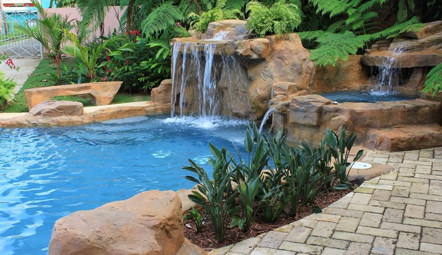 Exclusive Villas, Hidden Paradise Near Beaches, Rainforest & Neighboring Islands