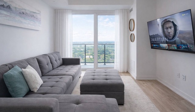 Executive King Condo With Home Cinema | Bowling,Pool,Gym,Sauna,Hot Tub,Lounge