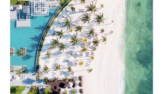 Experience carefree vacation in the heart of paradise!