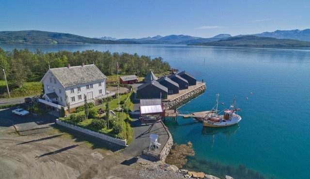 Finsnes Gaard