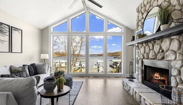 Flat Lot, Private Dock & Incredible Views – Lakefront Perfection!