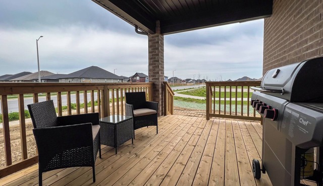 GLOBALSTAY. New 3 Bd House in Port Elgin. Close to the Beach.