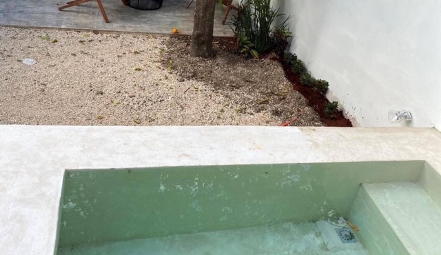 Habitación de lujo con king Size y alberca privada en el centro de Mérida.