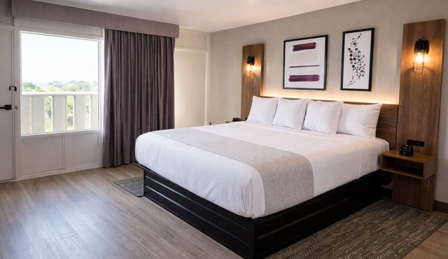 Hawthorn Extended Stay by Wyndham Fayetteville