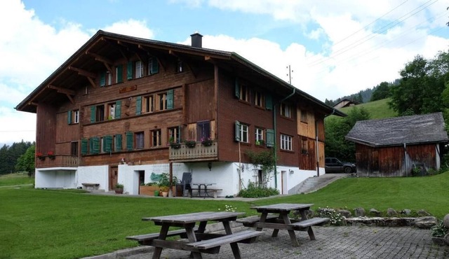 Holiday apartment Saanenmöser for 4 - 5 persons with 2 bedrooms - Holiday apartment