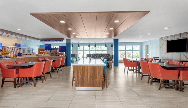 Holiday Inn Express & Suites Florida City by IHG